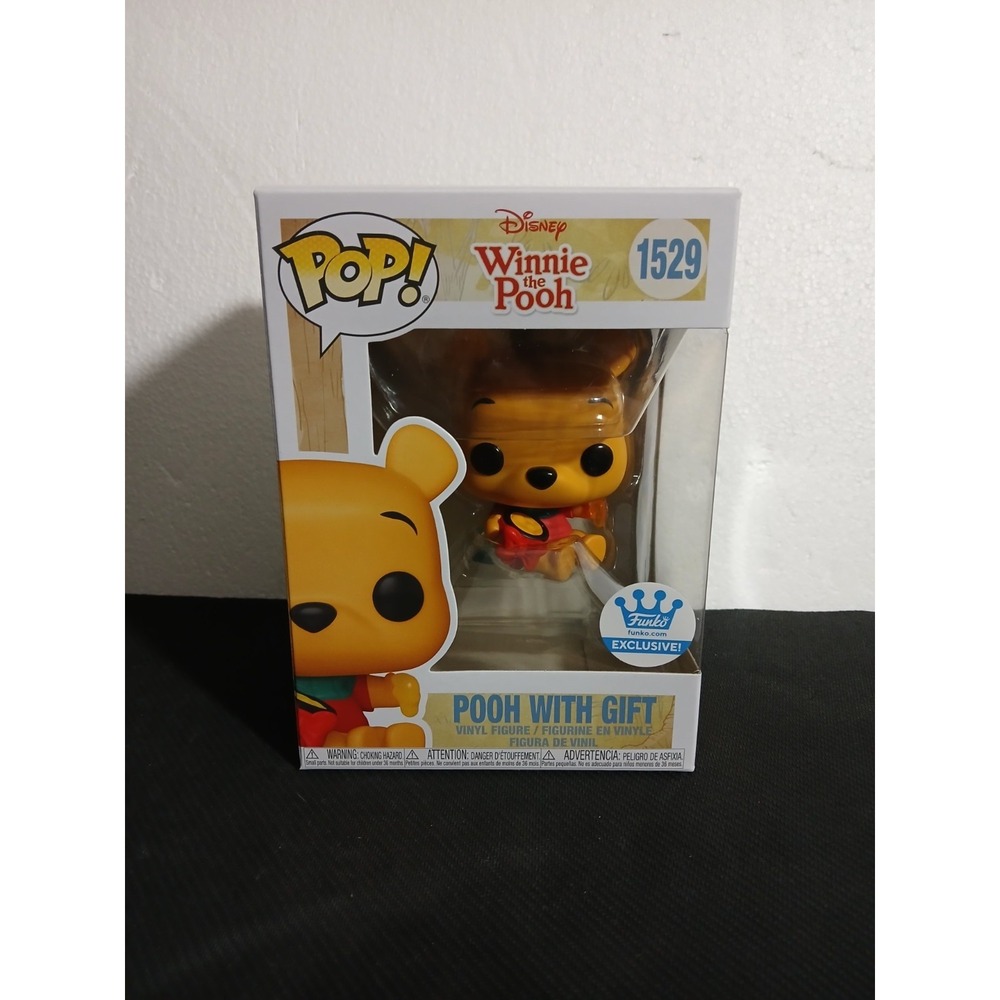Funko Pop Disney Winnie the Pooh With Gift #1529 Funko Exclusive